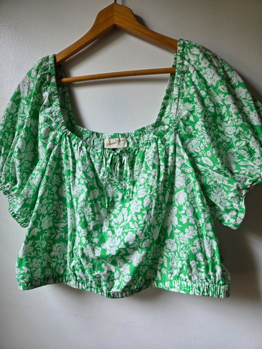 LIKE NEW UNIVERSAL THREAD FLORAL PEASANT STYLE TOP SIZE XL - Picture 2 of 11